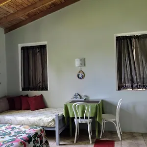 Sandbar Guest house Calibishie
