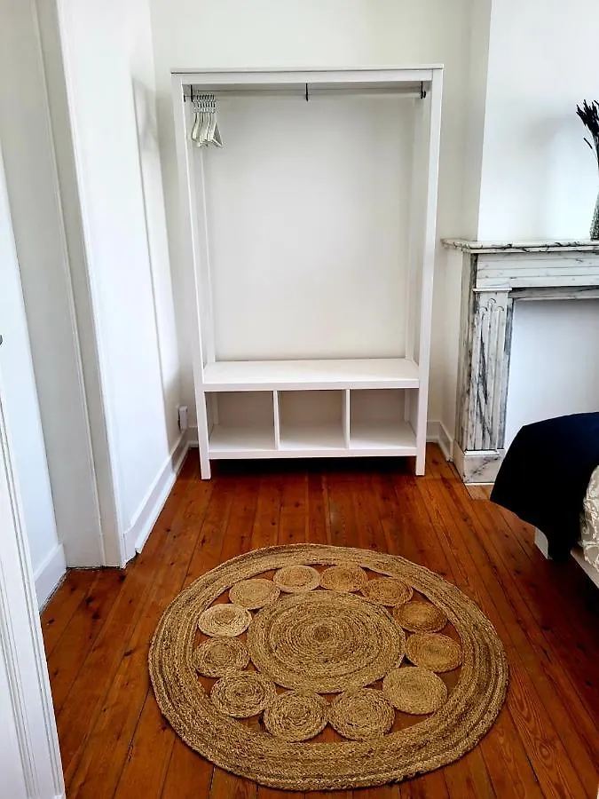Brussels Bed & Blockchain Private Rooms With Shared Bathroom Affittacamere