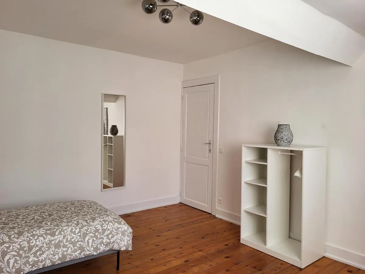Brussels Bed & Blockchain Private Rooms With Shared Bathroom Affittacamere